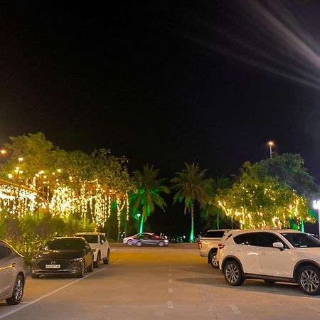 My Khe 2 Da Nang Seafront Hotel Εξωτερικό φωτογραφία